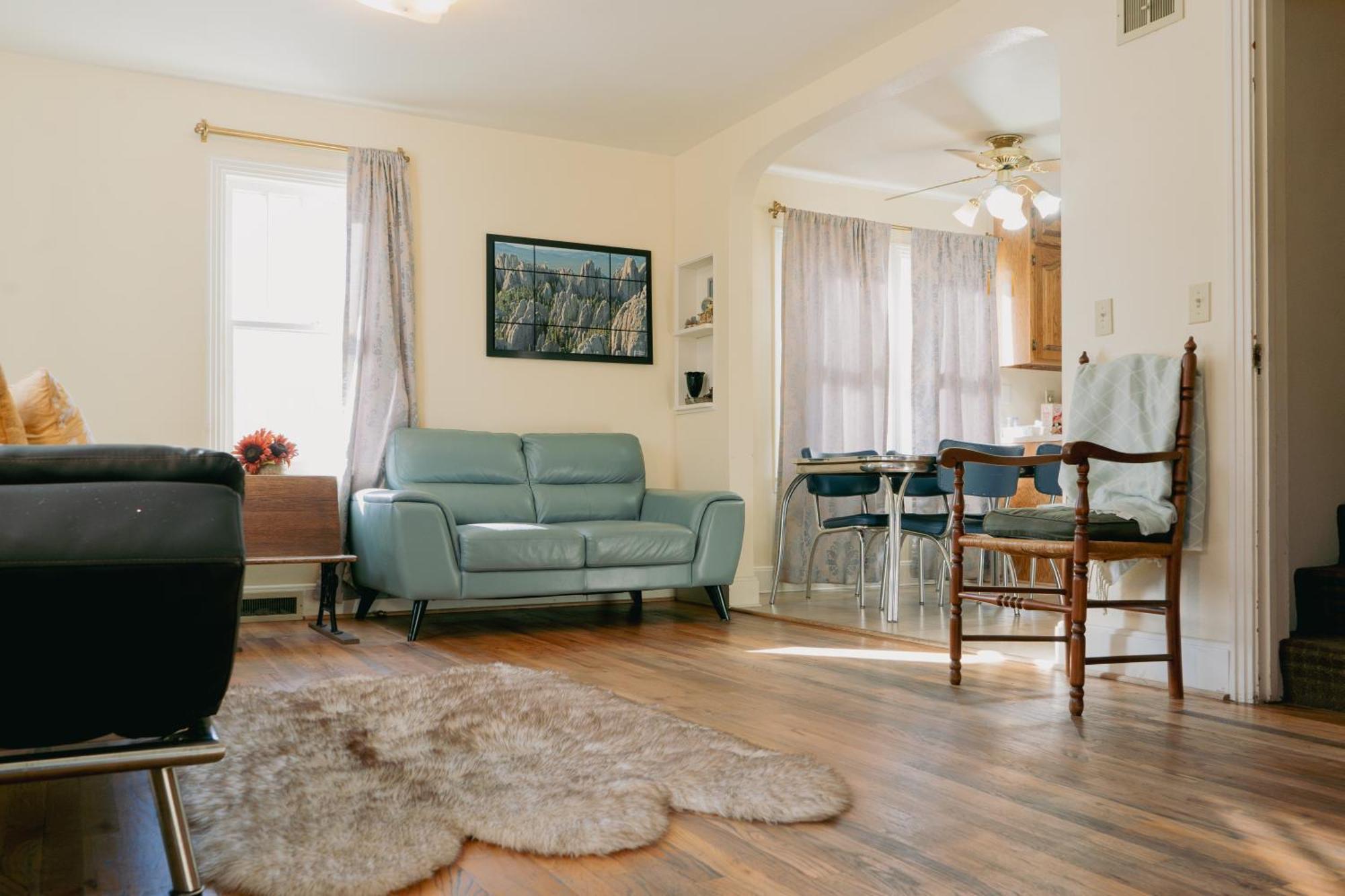 First Deadwood Cottages ภายนอก รูปภาพ